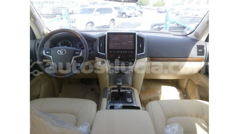 Big with watermark toyota land cruiser anse la raye import dubai 2278