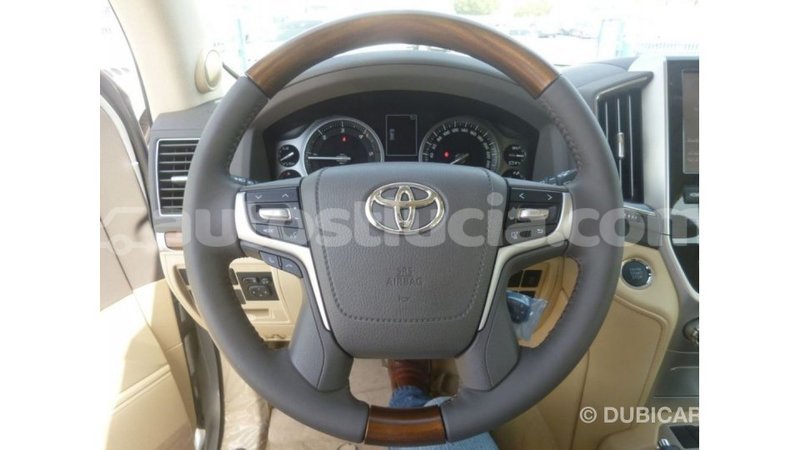 Big with watermark toyota land cruiser anse la raye import dubai 2278