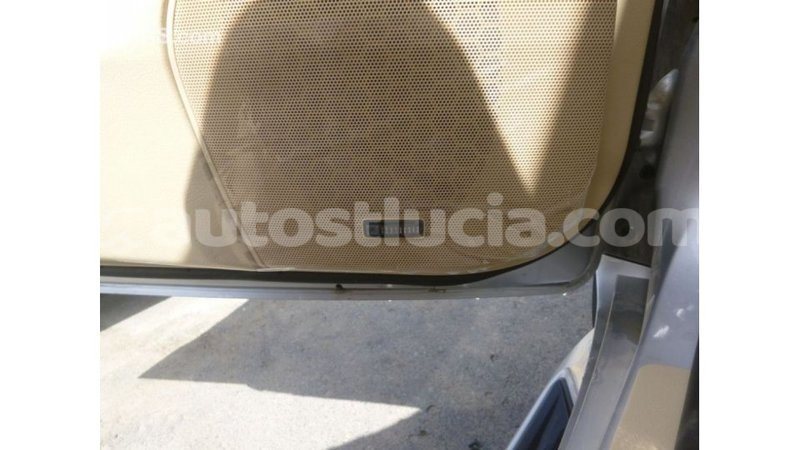 Big with watermark toyota land cruiser anse la raye import dubai 2278