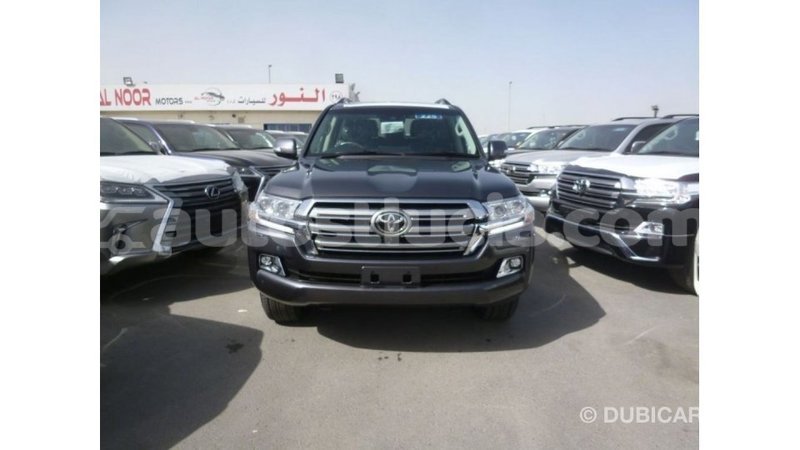 Big with watermark toyota land cruiser anse la raye import dubai 2279