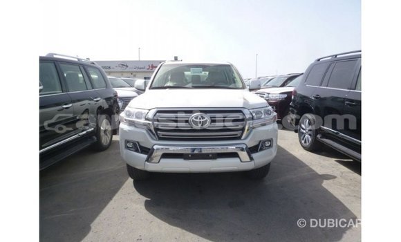 Buy Import Toyota Land Cruiser White Car in Import - Dubai in Anse-la-Raye Buy Import Toyota Land Cruiser White Car in Import - Dubai in Anse-la-Raye