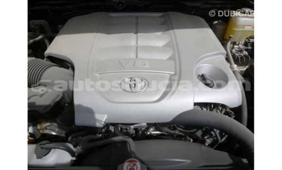 Buy Import Toyota Land Cruiser White Car in Import - Dubai in Anse-la-Raye Buy Import Toyota Land Cruiser White Car in Import - Dubai in Anse-la-Raye