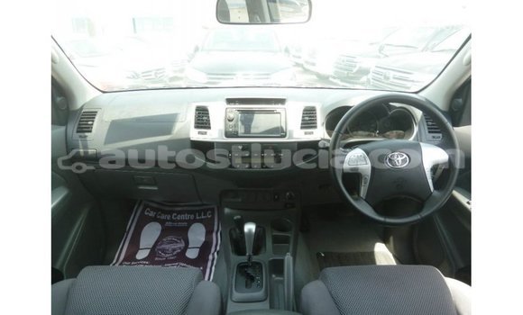 Buy Import Toyota Hilux Blue Car in Import - Dubai in Anse-la-Raye Buy Import Toyota Hilux Blue Car in Import - Dubai in Anse-la-Raye