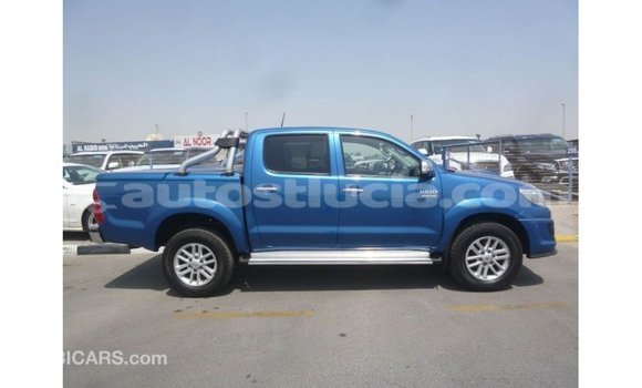 Buy Import Toyota Hilux Blue Car in Import - Dubai in Anse-la-Raye Buy Import Toyota Hilux Blue Car in Import - Dubai in Anse-la-Raye