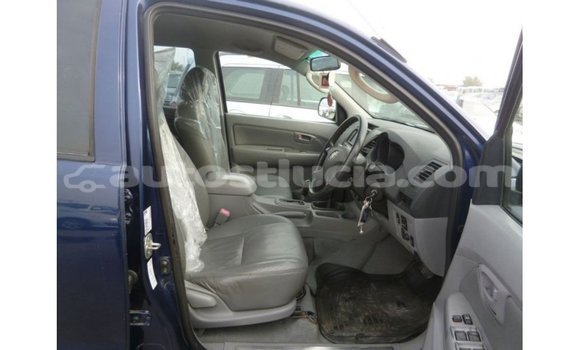 Buy Import Toyota Hilux Blue Car in Import - Dubai in Anse-la-Raye Buy Import Toyota Hilux Blue Car in Import - Dubai in Anse-la-Raye
