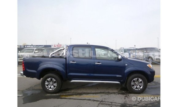 Buy Import Toyota Hilux Blue Car in Import - Dubai in Anse-la-Raye Buy Import Toyota Hilux Blue Car in Import - Dubai in Anse-la-Raye