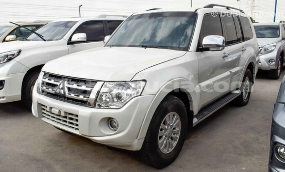 Buy Import Mitsubishi Pajero White Car in Import - Dubai in Anse-la-Raye Buy Import Mitsubishi Pajero White Car in Import - Dubai in Anse-la-Raye