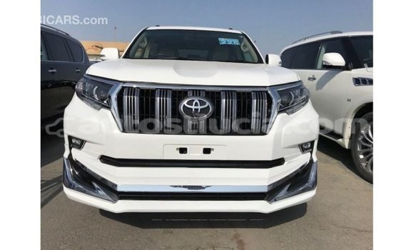 Acheter Import Voiture Toyota Prado Blanc à Import - Dubai, Anse-la-Raye Acheter Import Voiture Toyota Prado Blanc à Import - Dubai, Anse-la-Raye