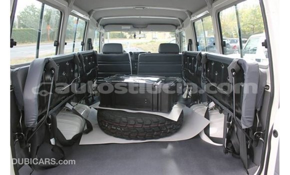 Buy Import Toyota Land Cruiser White Car in Import - Dubai in Anse-la-Raye Buy Import Toyota Land Cruiser White Car in Import - Dubai in Anse-la-Raye