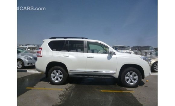 Buy Import Toyota Prado White Car in Import - Dubai in Anse-la-Raye Buy Import Toyota Prado White Car in Import - Dubai in Anse-la-Raye