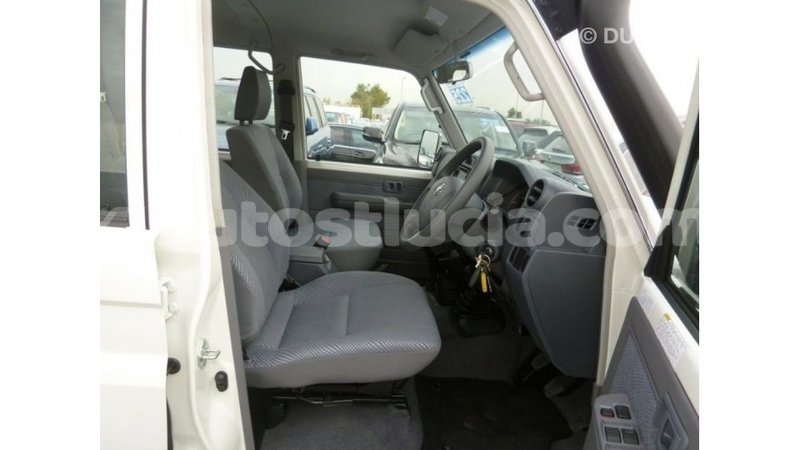 Big with watermark toyota land cruiser anse la raye import dubai 2304