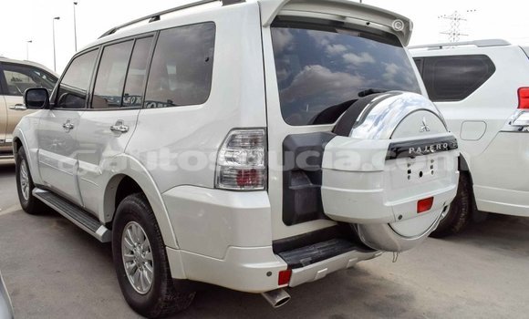 Buy Import Mitsubishi Pajero White Car in Import - Dubai in Anse-la-Raye Buy Import Mitsubishi Pajero White Car in Import - Dubai in Anse-la-Raye