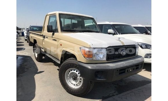 Buy Import Toyota Land Cruiser Beige Car in Import - Dubai in Anse-la-Raye Buy Import Toyota Land Cruiser Beige Car in Import - Dubai in Anse-la-Raye