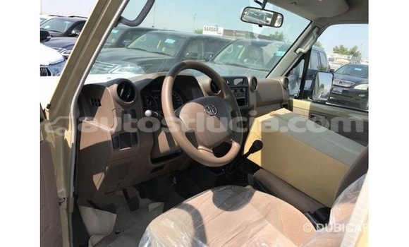 Buy Import Toyota Land Cruiser Beige Car in Import - Dubai in Anse-la-Raye Buy Import Toyota Land Cruiser Beige Car in Import - Dubai in Anse-la-Raye