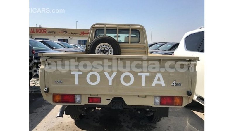 Big with watermark toyota land cruiser anse la raye import dubai 2309