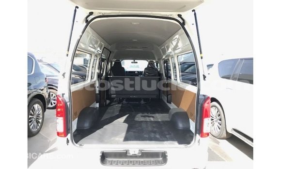 Buy Import Toyota Hiace White Car in Import - Dubai in Anse-la-Raye Buy Import Toyota Hiace White Car in Import - Dubai in Anse-la-Raye