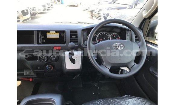Buy Import Toyota Hiace White Car in Import - Dubai in Anse-la-Raye Buy Import Toyota Hiace White Car in Import - Dubai in Anse-la-Raye