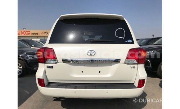 Buy Import Toyota Land Cruiser White Car in Import - Dubai in Anse-la-Raye Buy Import Toyota Land Cruiser White Car in Import - Dubai in Anse-la-Raye