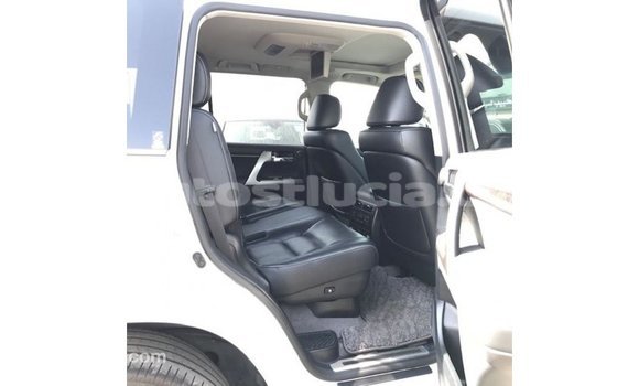 Buy Import Toyota Land Cruiser White Car in Import - Dubai in Anse-la-Raye Buy Import Toyota Land Cruiser White Car in Import - Dubai in Anse-la-Raye