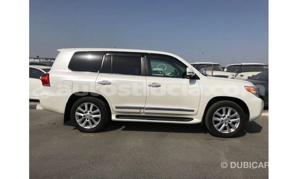 Buy Import Toyota Land Cruiser White Car in Import - Dubai in Anse-la-Raye Buy Import Toyota Land Cruiser White Car in Import - Dubai in Anse-la-Raye