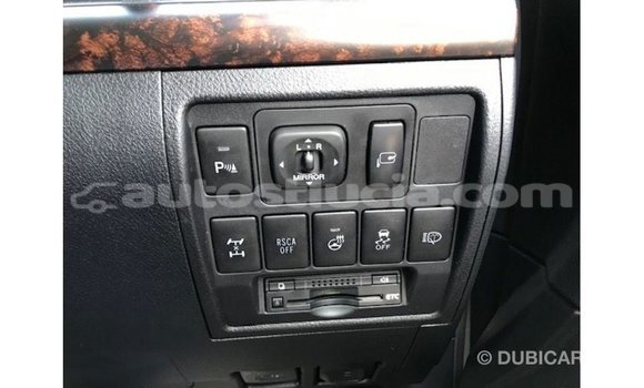 Buy Import Toyota Land Cruiser White Car in Import - Dubai in Anse-la-Raye Buy Import Toyota Land Cruiser White Car in Import - Dubai in Anse-la-Raye