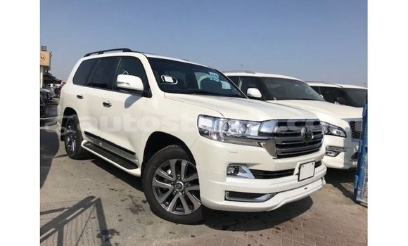 Buy Import Toyota Land Cruiser White Car in Import - Dubai in Anse-la-Raye Buy Import Toyota Land Cruiser White Car in Import - Dubai in Anse-la-Raye