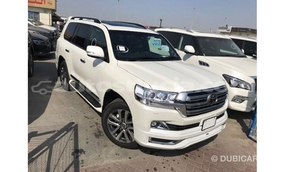 Buy Import Toyota Land Cruiser White Car in Import - Dubai in Anse-la-Raye Buy Import Toyota Land Cruiser White Car in Import - Dubai in Anse-la-Raye