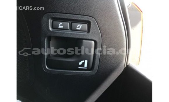 Buy Import Toyota Land Cruiser White Car in Import - Dubai in Anse-la-Raye Buy Import Toyota Land Cruiser White Car in Import - Dubai in Anse-la-Raye