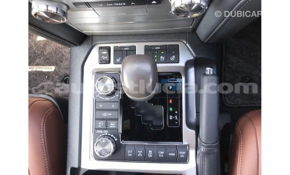 Buy Import Toyota Land Cruiser White Car in Import - Dubai in Anse-la-Raye Buy Import Toyota Land Cruiser White Car in Import - Dubai in Anse-la-Raye