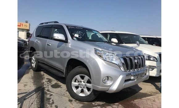 Acheter Import Voiture Toyota Prado Autre à Import - Dubai, Anse-la-Raye Acheter Import Voiture Toyota Prado Autre à Import - Dubai, Anse-la-Raye
