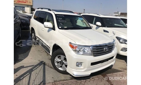 Buy Import Toyota Land Cruiser White Car in Import - Dubai in Anse-la-Raye Buy Import Toyota Land Cruiser White Car in Import - Dubai in Anse-la-Raye