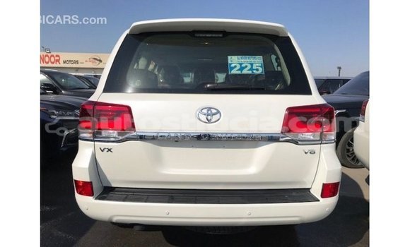 Buy Import Toyota Land Cruiser White Car in Import - Dubai in Anse-la-Raye Buy Import Toyota Land Cruiser White Car in Import - Dubai in Anse-la-Raye