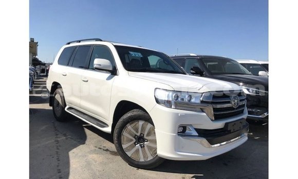 Buy Import Toyota Land Cruiser White Car in Import - Dubai in Anse-la-Raye Buy Import Toyota Land Cruiser White Car in Import - Dubai in Anse-la-Raye