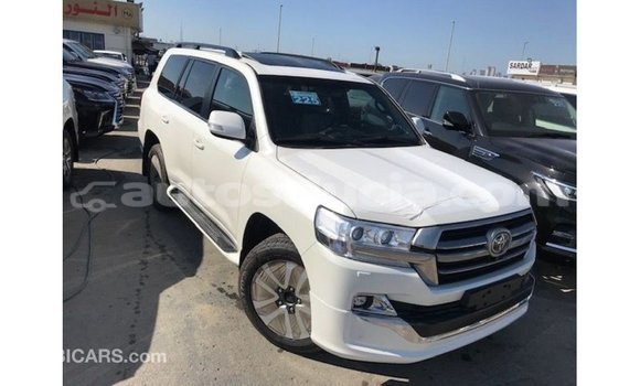 Buy Import Toyota Land Cruiser White Car in Import - Dubai in Anse-la-Raye Buy Import Toyota Land Cruiser White Car in Import - Dubai in Anse-la-Raye