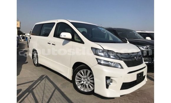 Buy Import Toyota Vellfire White Car in Import - Dubai in Anse-la-Raye Buy Import Toyota Vellfire White Car in Import - Dubai in Anse-la-Raye