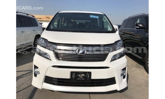 Buy Import Toyota Vellfire White Car in Import - Dubai in Anse-la-Raye Buy Import Toyota Vellfire White Car in Import - Dubai in Anse-la-Raye