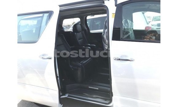 Buy Import Toyota Vellfire White Car in Import - Dubai in Anse-la-Raye Buy Import Toyota Vellfire White Car in Import - Dubai in Anse-la-Raye