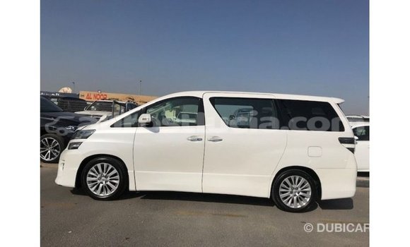 Buy Import Toyota Vellfire White Car in Import - Dubai in Anse-la-Raye Buy Import Toyota Vellfire White Car in Import - Dubai in Anse-la-Raye