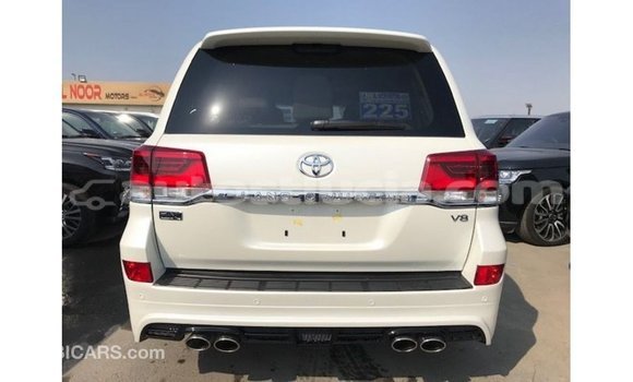Buy Import Toyota Land Cruiser White Car in Import - Dubai in Anse-la-Raye Buy Import Toyota Land Cruiser White Car in Import - Dubai in Anse-la-Raye