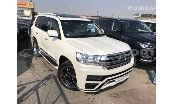 Buy Import Toyota Land Cruiser White Car in Import - Dubai in Anse-la-Raye Buy Import Toyota Land Cruiser White Car in Import - Dubai in Anse-la-Raye