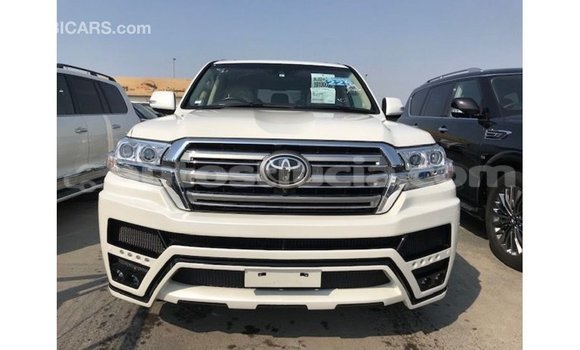Buy Import Toyota Land Cruiser White Car in Import - Dubai in Anse-la-Raye Buy Import Toyota Land Cruiser White Car in Import - Dubai in Anse-la-Raye
