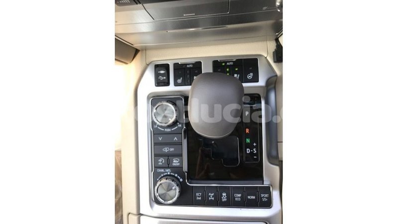 Big with watermark toyota land cruiser anse la raye import dubai 2323