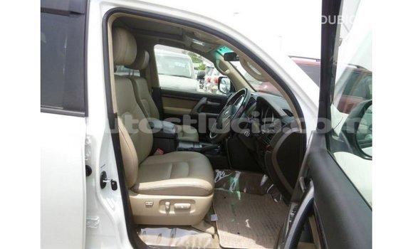 Buy Import Toyota Land Cruiser White Car in Import - Dubai in Anse-la-Raye Buy Import Toyota Land Cruiser White Car in Import - Dubai in Anse-la-Raye