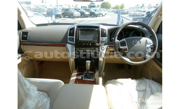 Buy Import Toyota Land Cruiser White Car in Import - Dubai in Anse-la-Raye Buy Import Toyota Land Cruiser White Car in Import - Dubai in Anse-la-Raye