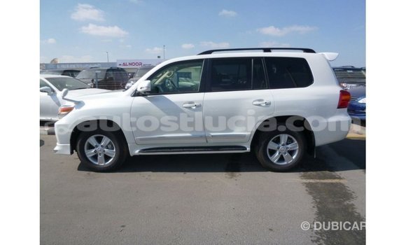 Buy Import Toyota Land Cruiser White Car in Import - Dubai in Anse-la-Raye Buy Import Toyota Land Cruiser White Car in Import - Dubai in Anse-la-Raye