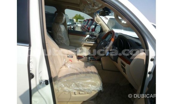 Buy Import Toyota Land Cruiser White Car in Import - Dubai in Anse-la-Raye Buy Import Toyota Land Cruiser White Car in Import - Dubai in Anse-la-Raye