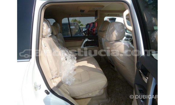 Buy Import Toyota Land Cruiser White Car in Import - Dubai in Anse-la-Raye Buy Import Toyota Land Cruiser White Car in Import - Dubai in Anse-la-Raye