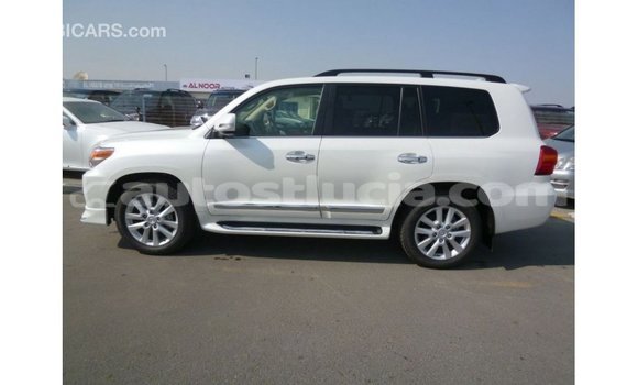 Buy Import Toyota Land Cruiser White Car in Import - Dubai in Anse-la-Raye Buy Import Toyota Land Cruiser White Car in Import - Dubai in Anse-la-Raye