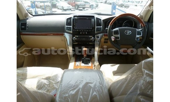 Buy Import Toyota Land Cruiser White Car in Import - Dubai in Anse-la-Raye Buy Import Toyota Land Cruiser White Car in Import - Dubai in Anse-la-Raye