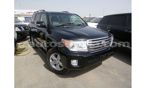 Acheter Import Voiture Toyota Land Cruiser Noir à Import - Dubai, Anse-la-Raye Acheter Import Voiture Toyota Land Cruiser Noir à Import - Dubai, Anse-la-Raye